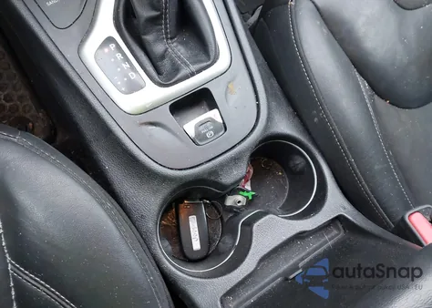 2018 Jeep Cherokee Latitude Plus 4X4 from USA, damaged, VIN 1C4PJMLX6JD523013